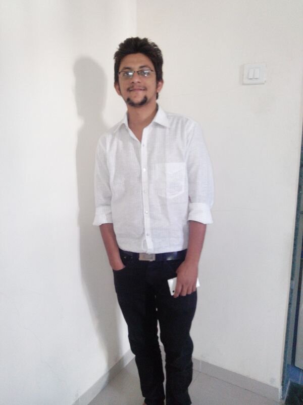#Coolperson
#marketingguy
#alwayshappy
#friendly
#notchoosy