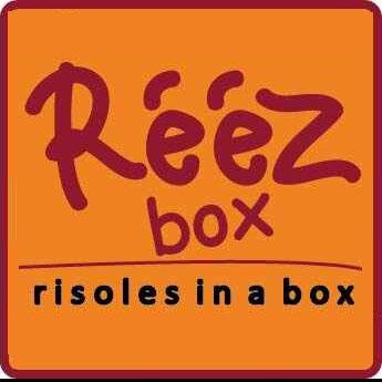 Official Twitter of Reez Box.
CP 0838 2105 1031 / 0878 960 0059 (Hani)