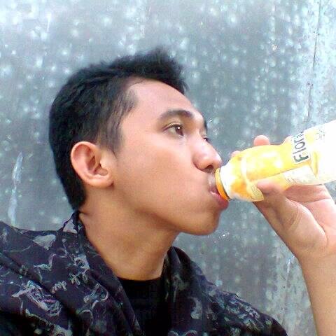 AbeeAbii's profile picture. Introvert || Hamba Allah yang hanya ingin mencari teman dan teman hidup