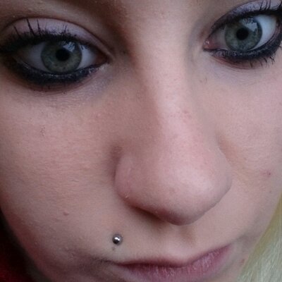 Profile Picture of Anne-catherine Braun (@AnnecatherineBr) on Twitter