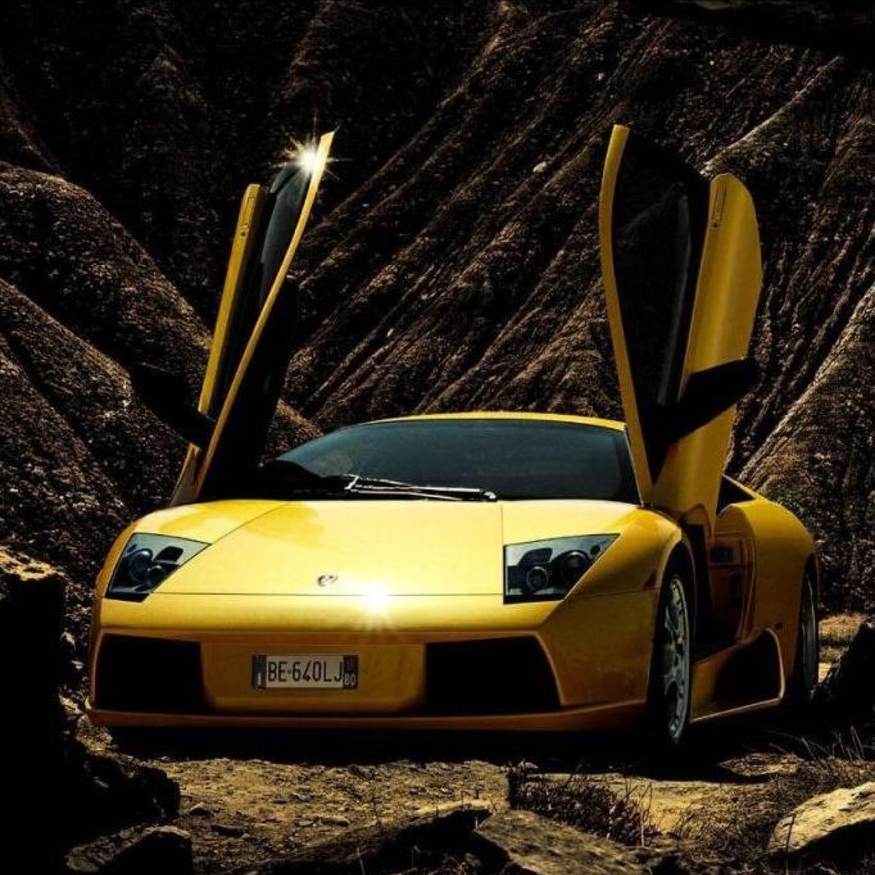 PlayousM's profile picture. 