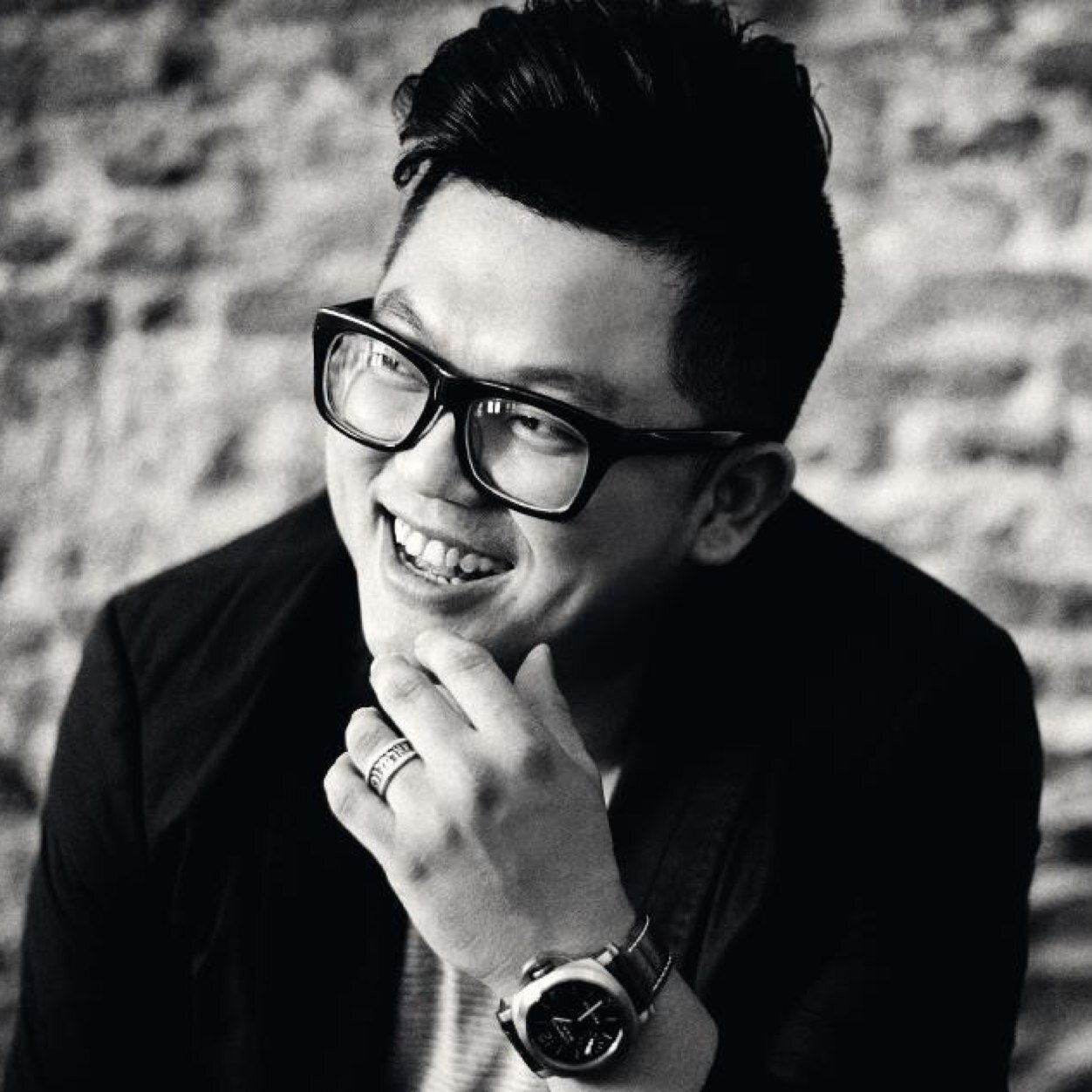 anthonylevikho's profile picture. #Director #Photographer #VisualStoryteller #ChildofGod #lettherebelightasia https://t.co/AQp39Z84t9