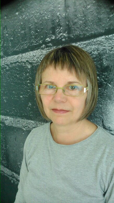 mlloretl's profile picture. Passejant la poesia des de la Terra d'Albarís, la Terra Blanca, i comarques enllà sense deixar de costat altres afers.