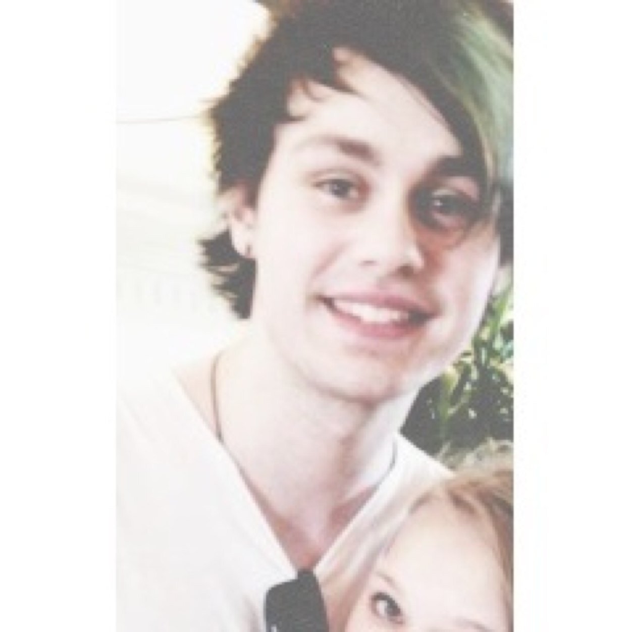 Hey beautiful, go follow my friends @IsaacftStiles_ @LukesWarmHugs @lost_in_jalex // RT: https://t.co/7Wmif4wBPm