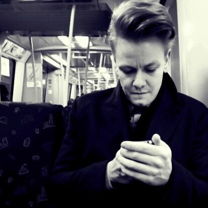 Poet. Sociologist. Teacher/lecturer. Writer. Author of Tystnadens språk (2015), Oting (2017), Evighetsmaskinen (2020) & lots of academic stuff.