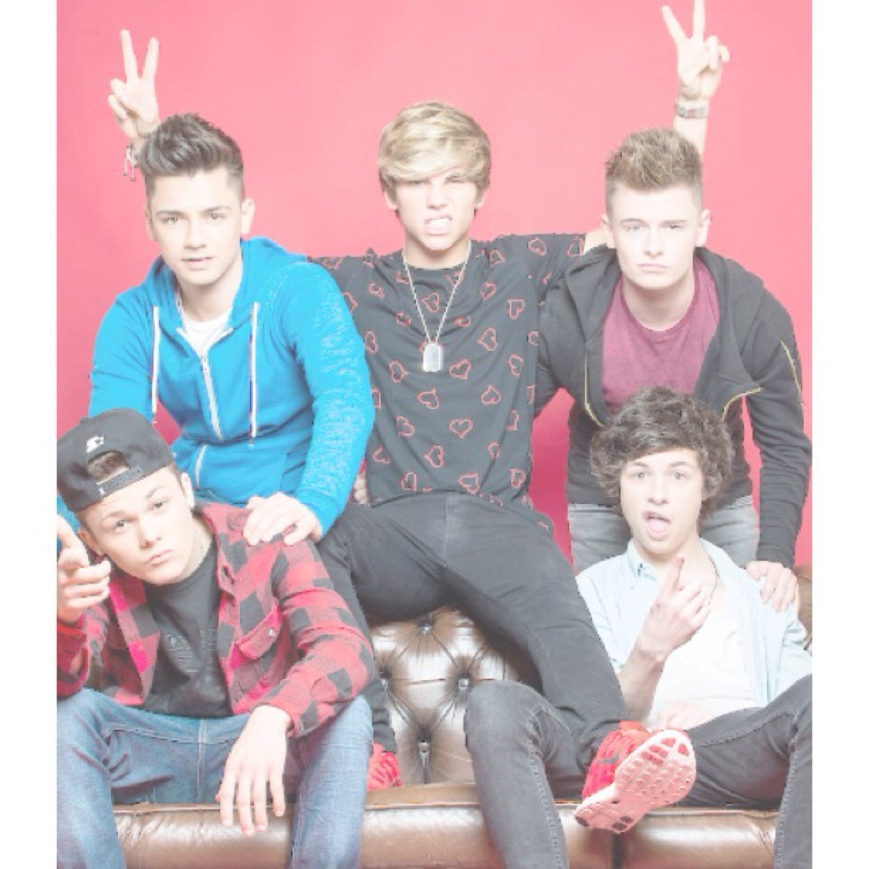 ♡ I will rt your tweets to overload, to help them notice you. Never give up. Ily♡