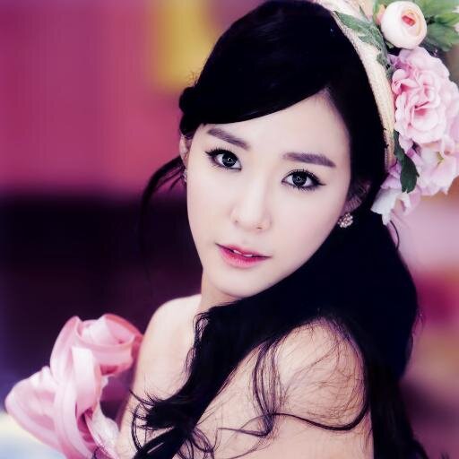 khunfany89's profile picture. 