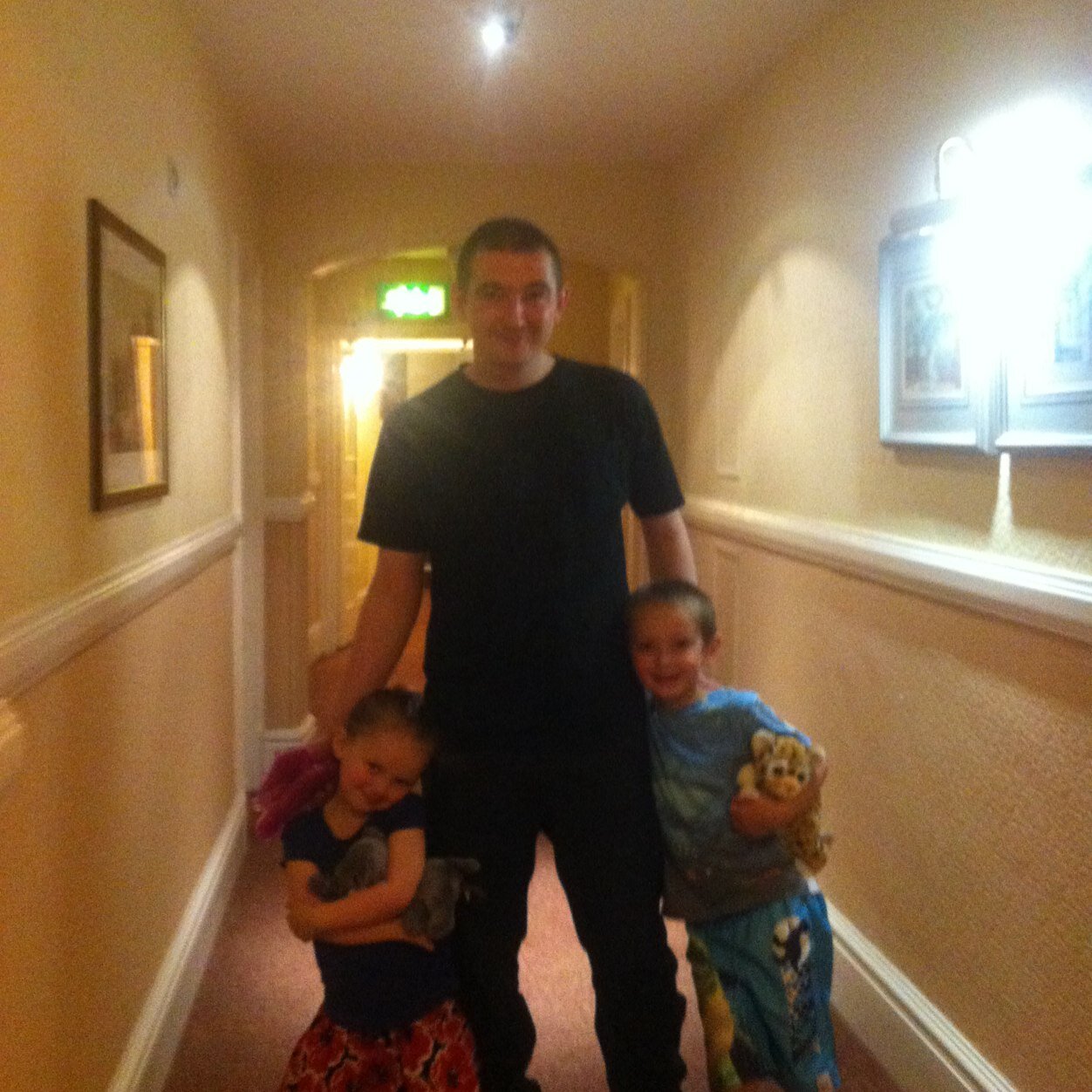 love sport  playing and betting, winning the money, parent and love my kids