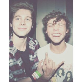 follow @lashtonsbandana @lashtonsbandana @lashtonsbandana