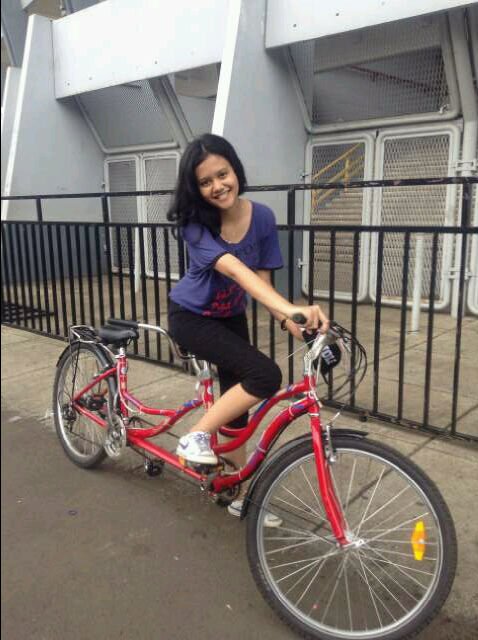 Path: della andriyani  http://t.co/SBCK51PEWa