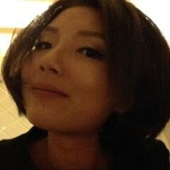 kiarayscarf's profile picture. Beauty and vintage enthusiast who likes anything a bit mad, a bit out of the ordinary! Follow me and learn as I tweet about beauty, fashion, and much more.