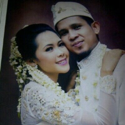 Download video lagu disaat sendiri Download video lagu disaat sendiri