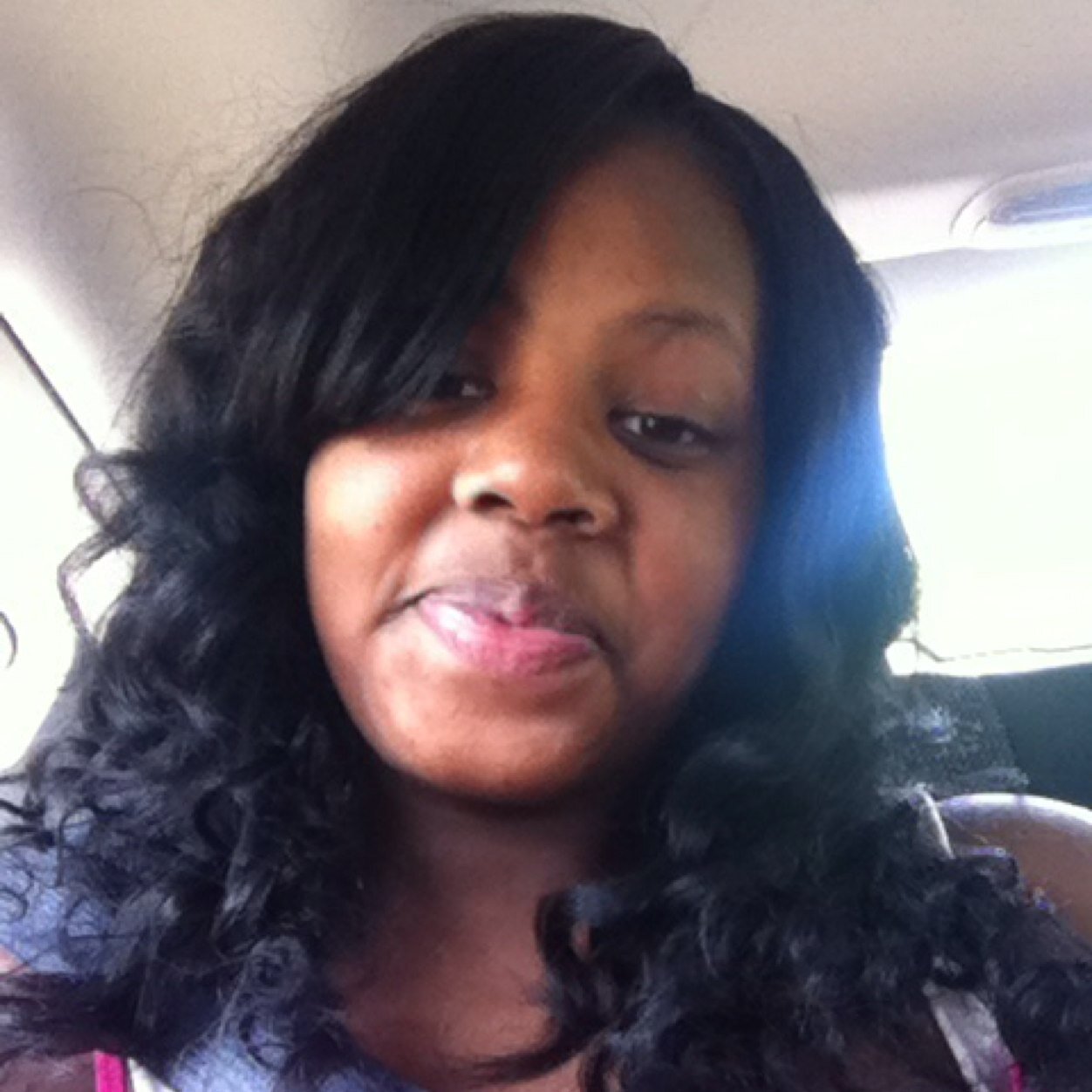 Living mii life changing for the better 
Missing mii love ones R.I.P Momz Moe Dootie James Grandma
Outgoing,Funny,Loyal,Kind, and Goofy
Family First!!!