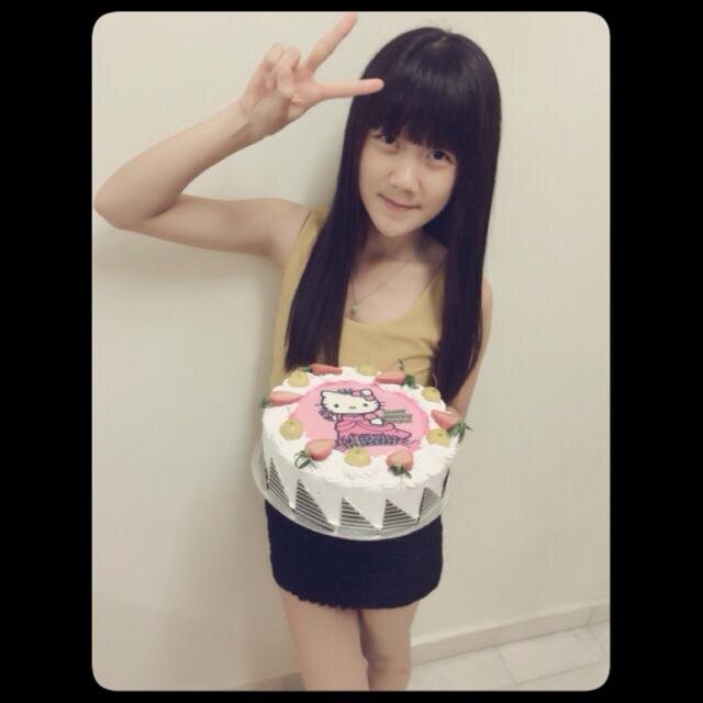 chungsansan1's profile picture. 還是14歲，還在學習成人的意義