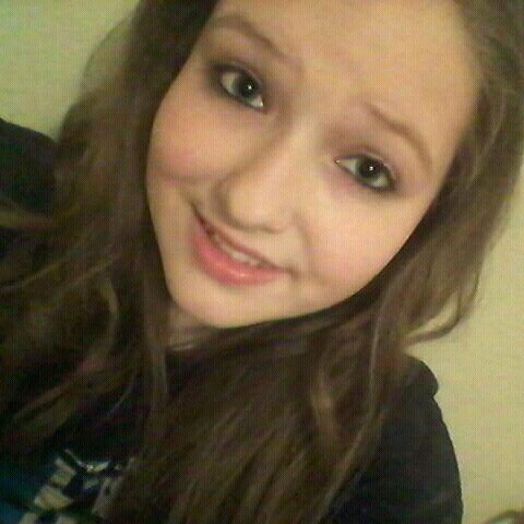 Follow me please! I'm just your somewhat average weird teenage girl