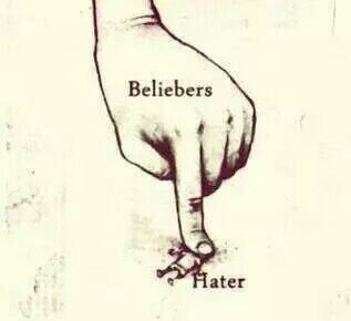 I m a grl...my name is Somdatta Ghosh..nd I m a huge fan of JB....LOVE U JUSTIN.....