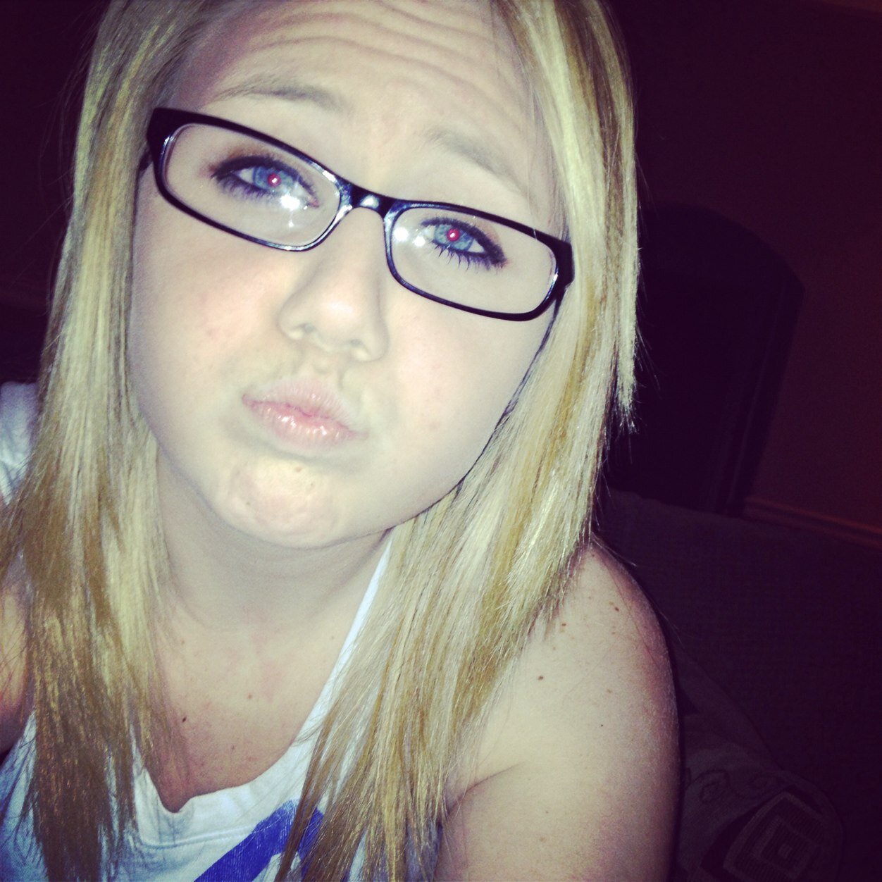 Im Haley! I have a boyfriend! His name is Jonathan! Um, if you follow me ill follow back!(: