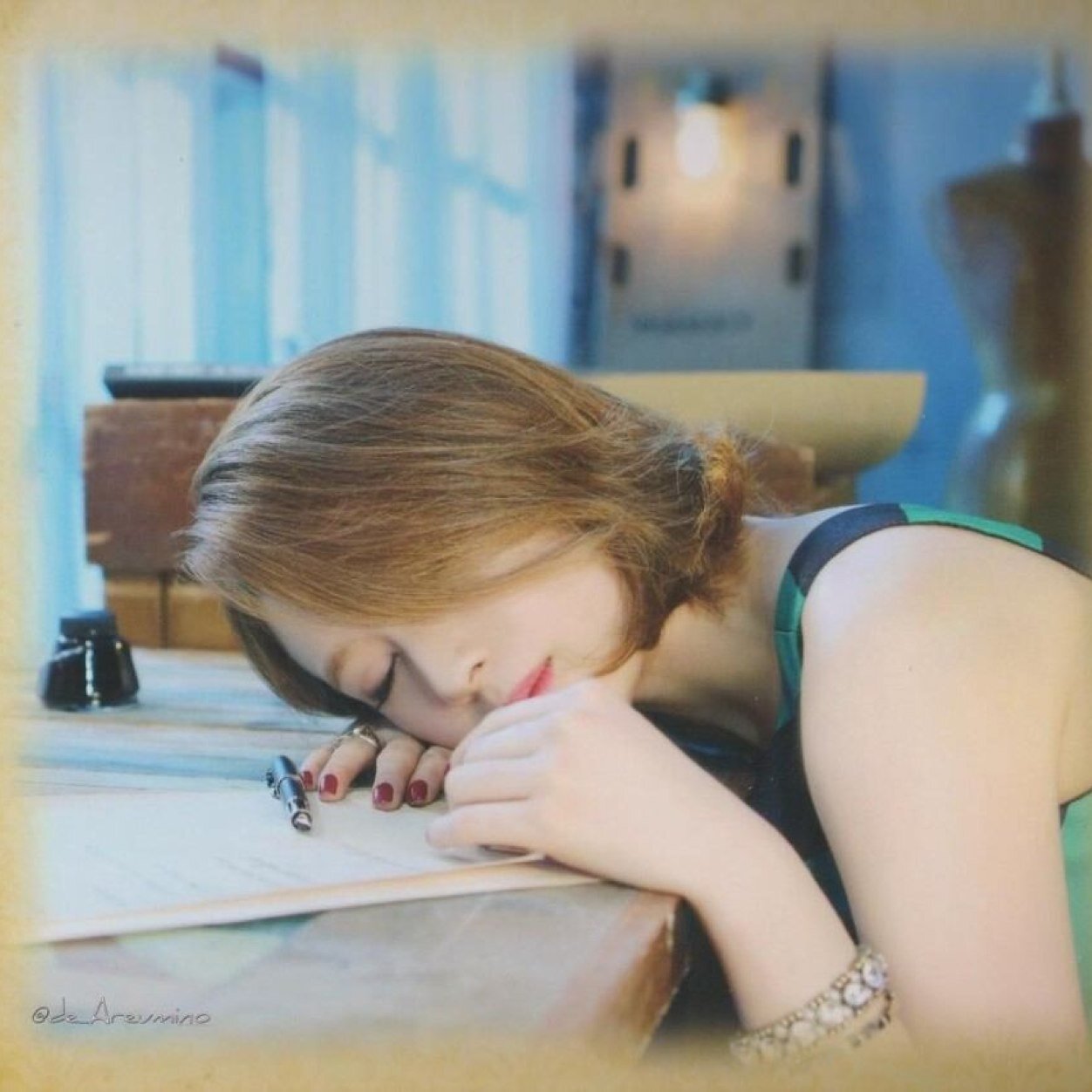 T - ARA Ji yeon bot ( 2013 .11.15 ) @pjy1234 Happy end ( 2014 . 5 . 11 )