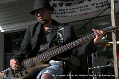 Bassist/songwriter ~ BRAND NEW DAY 
https://t.co/wtwTJPzy1I

http://t.co/k06r8dEBUP