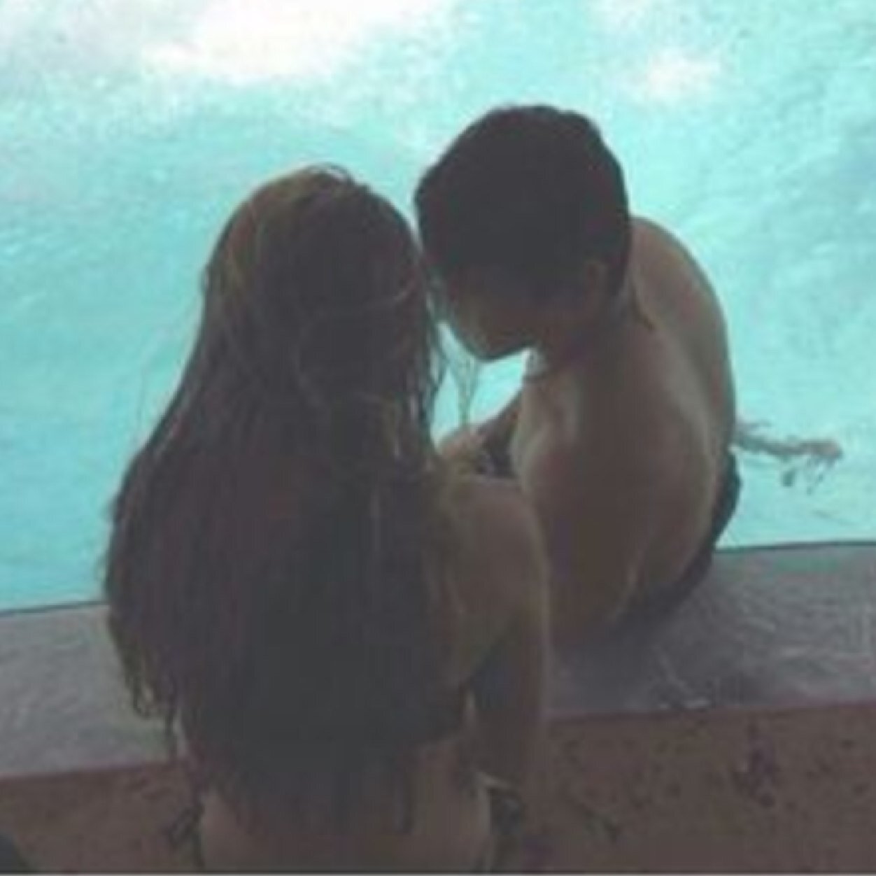 cloudycastillo's profile picture. oh you're cool