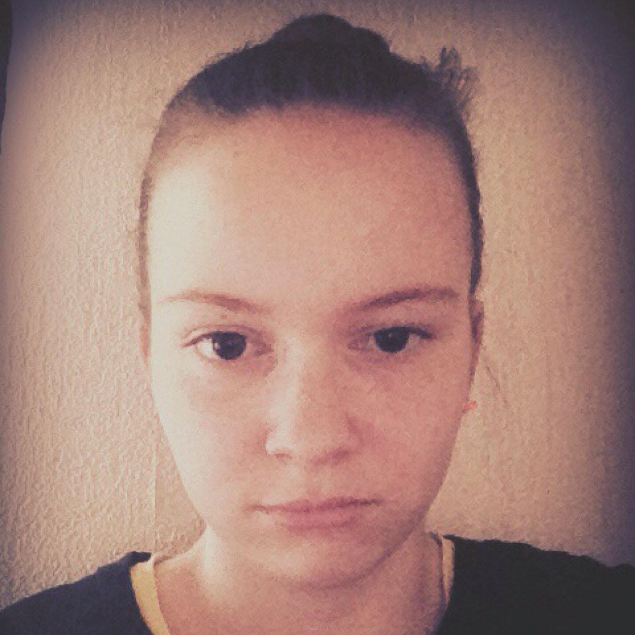 This is my second account 
 |12/01|#teamcheek ❤️|#teamMG ❤️|Ellioteer|Robiner|Kik:Norskuu|IG:Norskuuuu| @_LoveIsacElliot ---- Follow