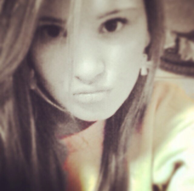 I'm a SENIOR #2014.     I love meeting new people and making new friends.   I love Colton Matthew Cain 2/20/12   No one has dominion over JESUS! Not Even Death!