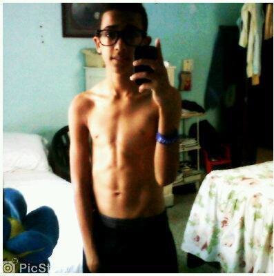 Sigueme y Te Sigoo :D @EdwWhite :D :3