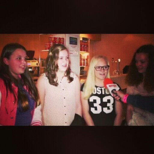 27-04-2014 beste dag van ons leven. allemaal V.I.P tickets. samen naar de boys van onze dromen @TweetMainStreet