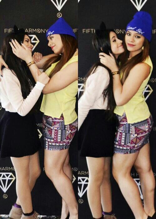 THIS IS A FREE FOLLOW, FOLLOW BACK @caminahfeels_  FOR RETURN