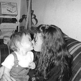 1Biebero's profile picture. I m belieber justin is my hero\believe