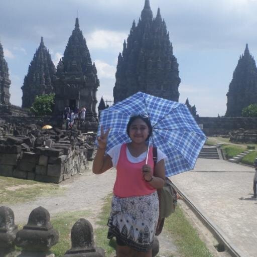 I'm Hindu, Bali is my energy, sweet like honey and smile in healthy is'n me :P