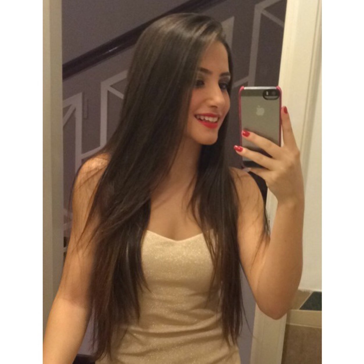 Instagram: laura_valmon