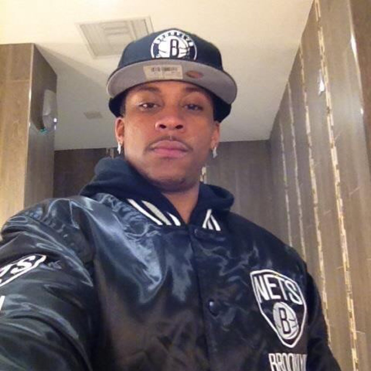 If you dont kno me just google me or youtube me @2FlameBlaze... Hit my gmail    @ThaBadGuy212@gmail.com
