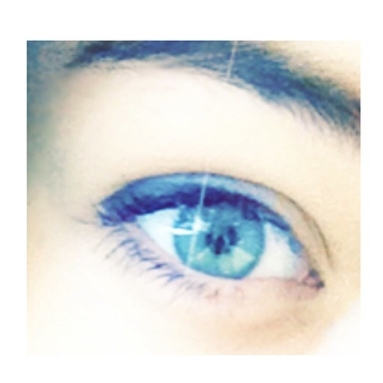 fanpage for the beautiful felicite tomlinson.