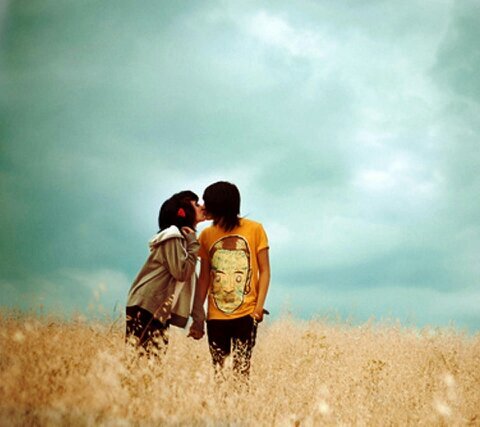 Love never dies of starvation, but often
of indigestion. Feel it ♥