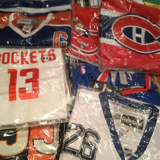 uiucjerseys's profile picture. Fully stitched, top quality sports jerseys for 70% cheaper than retail price!
