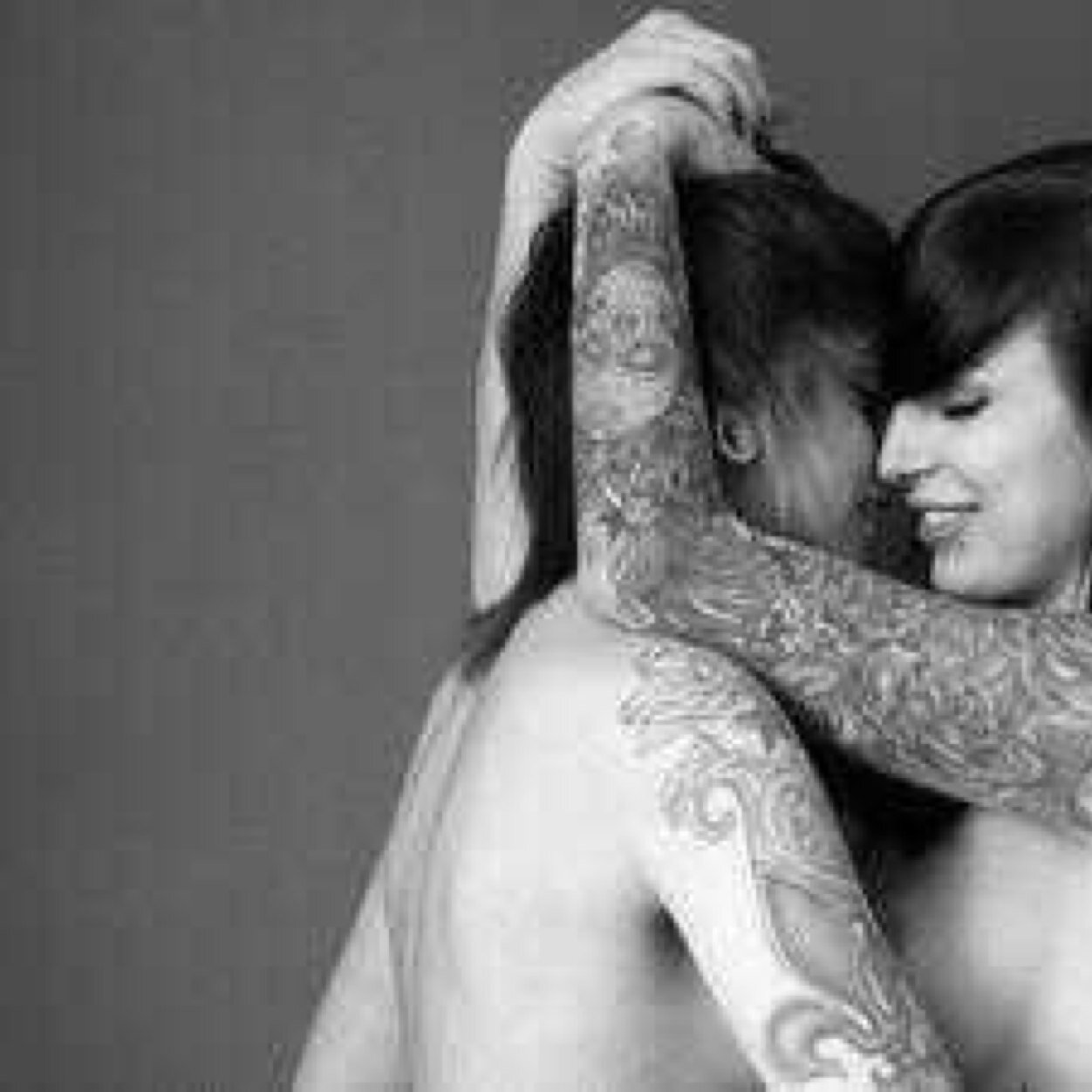 93. Iba para niño pero me quede en bollera. Follando perfecciones.--- ( . Y . ) ---. Dos no pelean si una enseña las tetas. 69