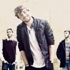 CLUB DE FANS Persé. Un grupo que ya está arrasando por donde pasa. Cuenta oficial @perse_oficial. ¡No os lo perdáis!