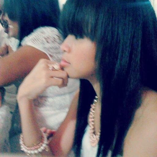 Siempre lo he dicho no eres hermana de sangre pero si eres hermana de corazón y de alma♡ Att' Nelda Movilla te quiero mucho enana♡