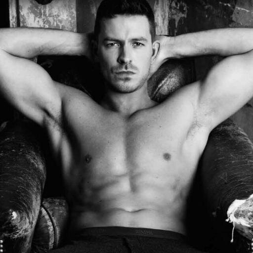 DarrenOsborne11's profile picture. i`m the King of chester Married twice, Own 50% of the dog in the pond, Unsuccessful insurance scammer and the outcome of a dodgy affair @MissNancyho