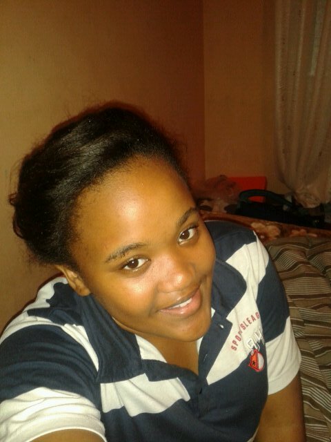 Queen_90970's profile picture. Love laughing♥♥