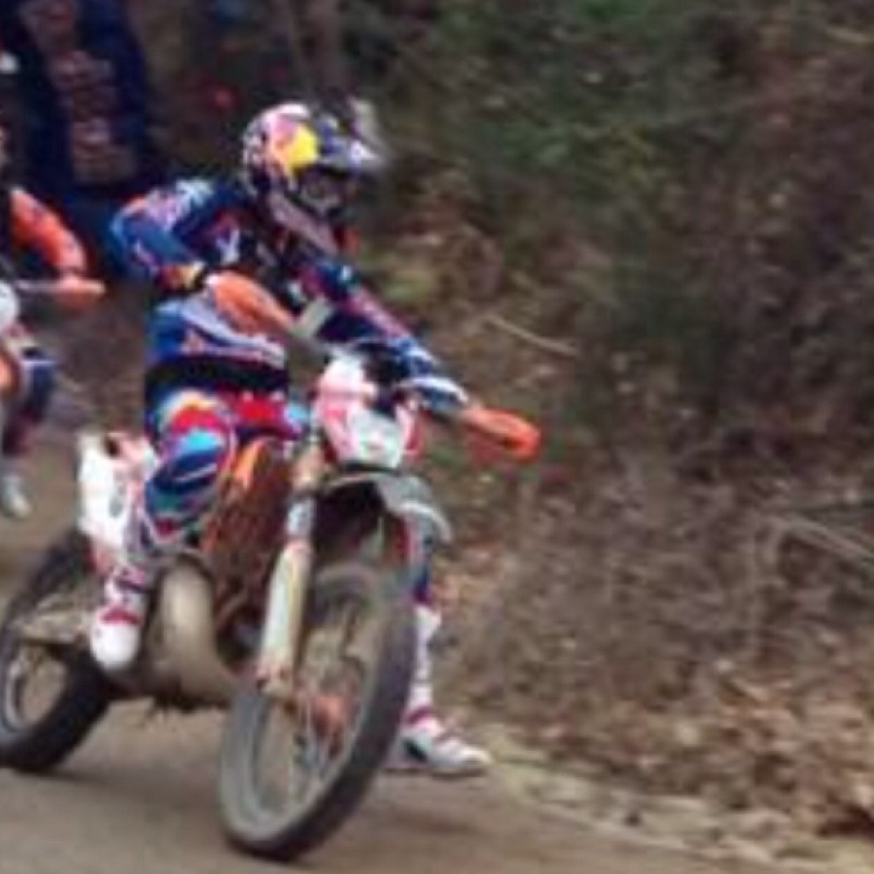 jeroensmit010's profile picture. PkTrucks Holland/ Dj Producer/ brothers bunnik/ VLD010/ motorcross/ KTM LC4 500 CC.   HRVATSKA❤️❤️