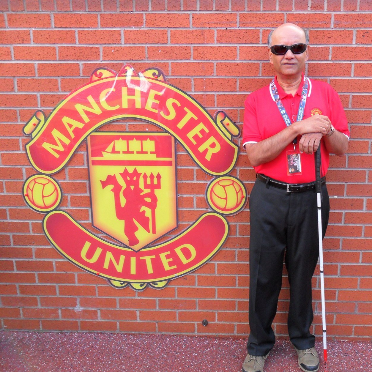 Father, Husband, Engineer, Blind, LONG Time United Supporter. Navigating the world one steo at a time.