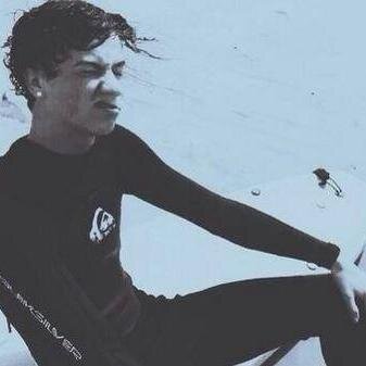 __MagCon_family's profile picture. Too young to notice and too young to care.