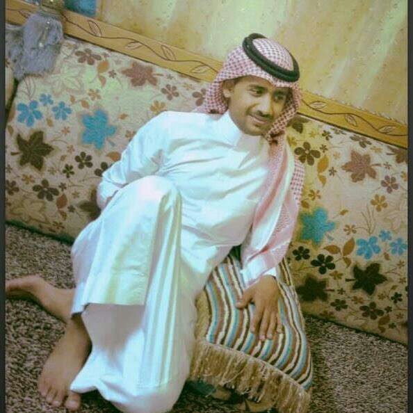 في الغياب يصبح العاشق طفلاً !! لا تقنعه كلمه ..