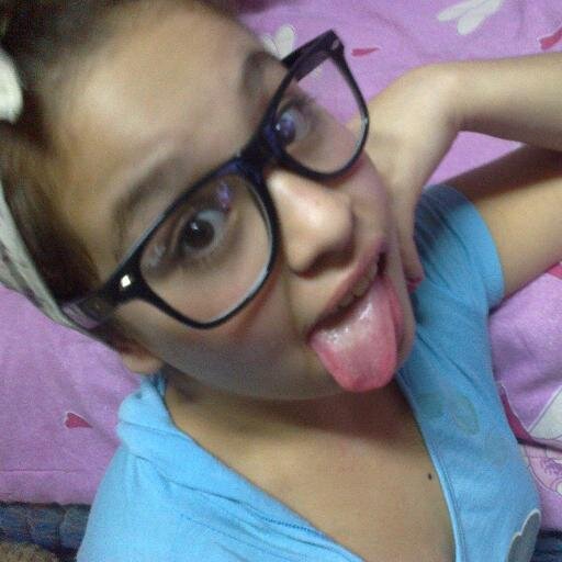 soy anto tengo 12 años, me super encanta violetta,toco el organo , amo cantar y me encanta miley cyrus