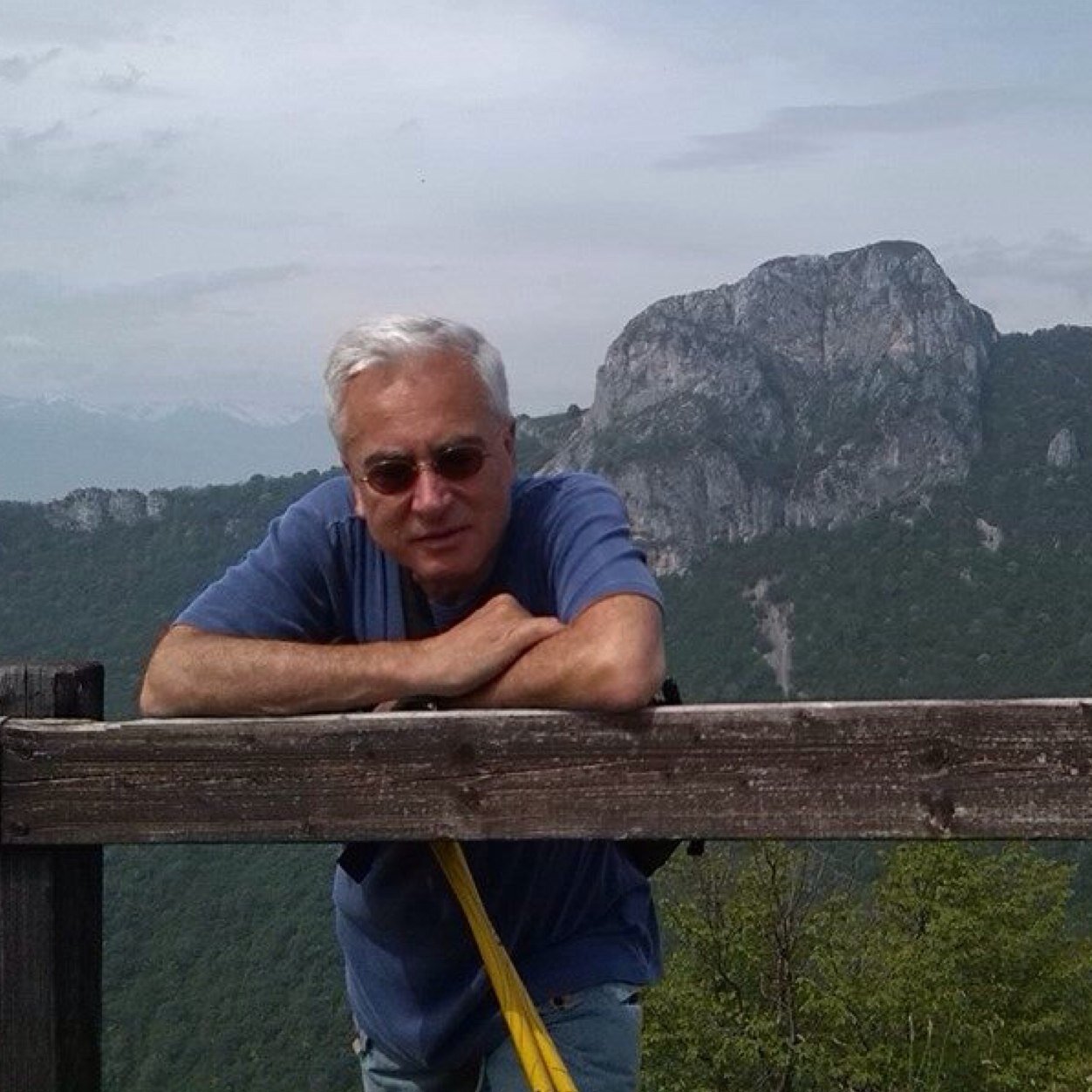 fnisco's profile picture. 