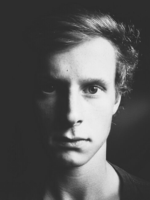 ImJohnBurgess's profile picture. My full name is not Jonathan.