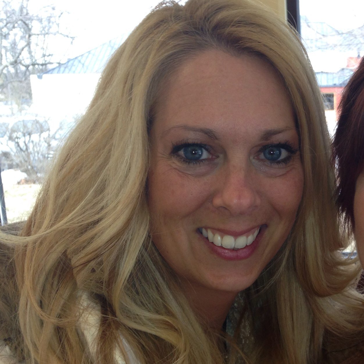 Independent Insurance Agent serving New York State and a Travel Agent serving most of the 50 states.