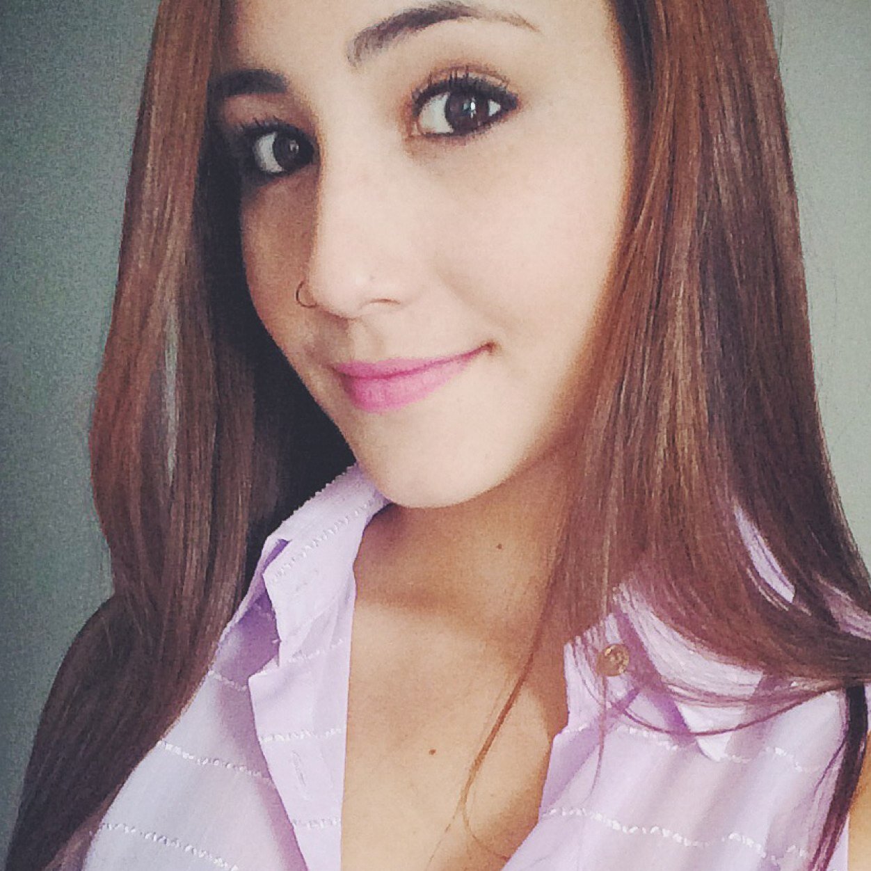 “Acontece que hoje em dia as pessoas preferem provar pros outros que são felizes, e acabam esquecendo de ser feliz de verdade.”
